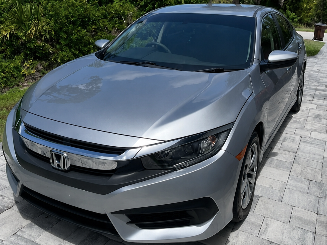 Detailed silver Honda Civic sedan